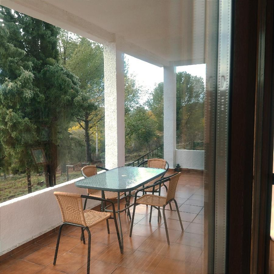 Bonita Casa Blanca En El Bosque. Villa Córdoba Exterior foto