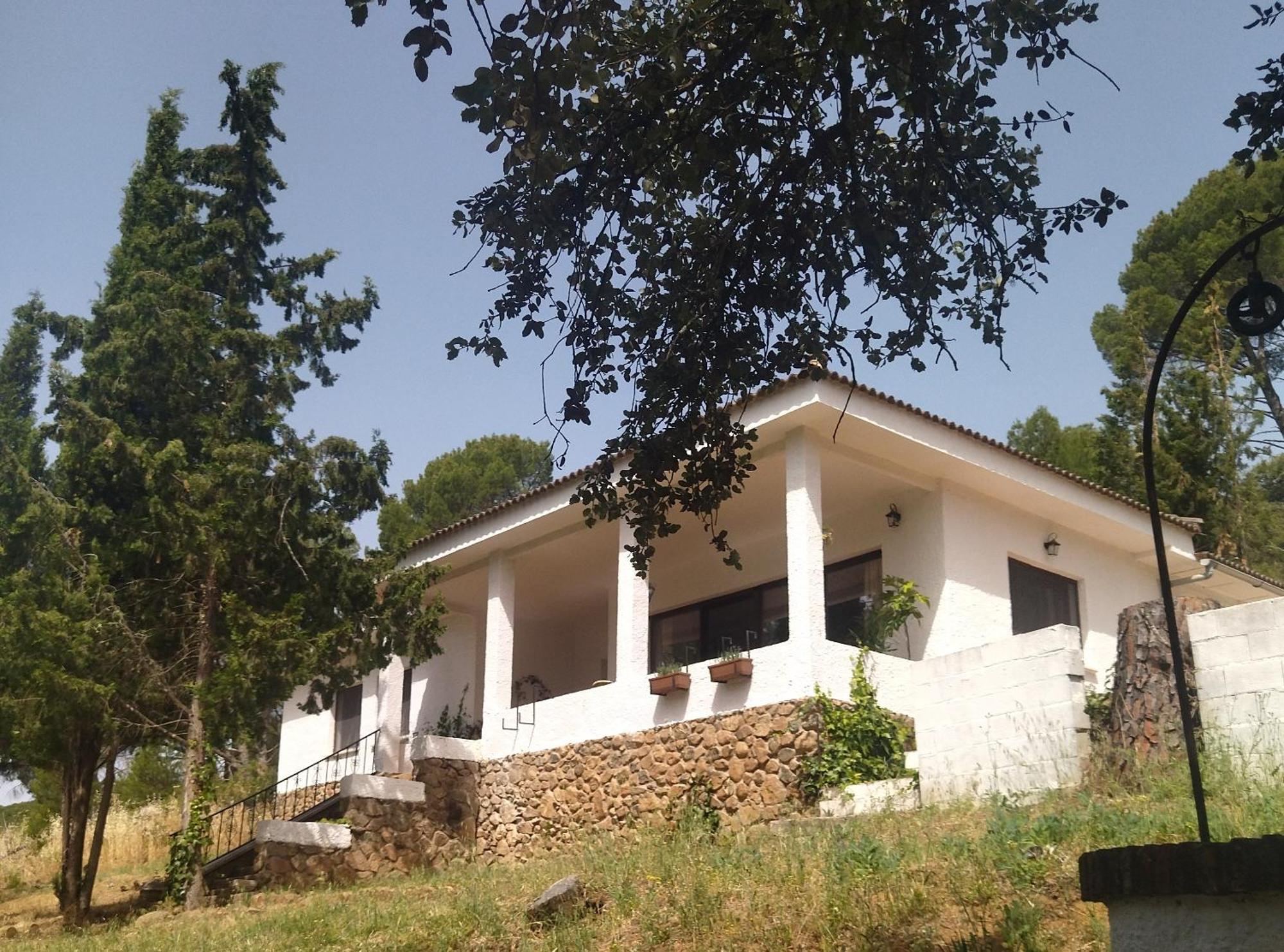 Bonita Casa Blanca En El Bosque. Villa Córdoba Exterior foto